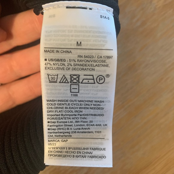 Gap Flutter Sleeve Stretch Top - Picture 4 of 4